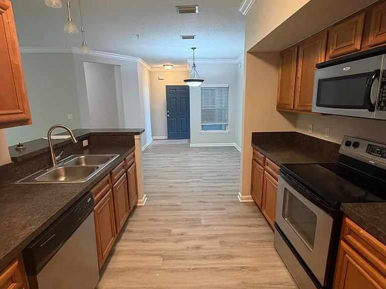 8235 Lobster Bay Ct #206 — Photo 20