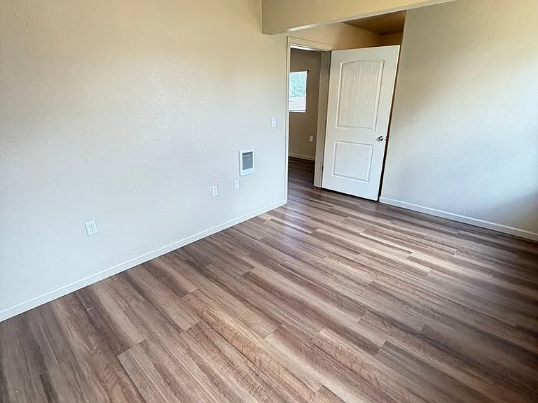 254 Taylor St — Photo 6