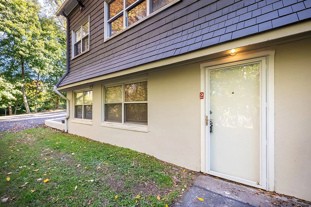 2 bed, 600 sqft, $2,450 — Photo 4