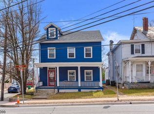 74 High St, Newton, NJ 07860