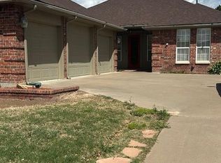 1212 Dorchester Dr, San Angelo, TX 76901