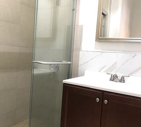 4th image of 414 E 78th St #3F
