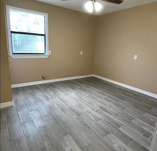 118 Alabama St — Photo 4