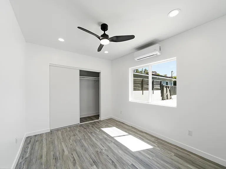 514 N Oakdale Ave #2 — Photo 8