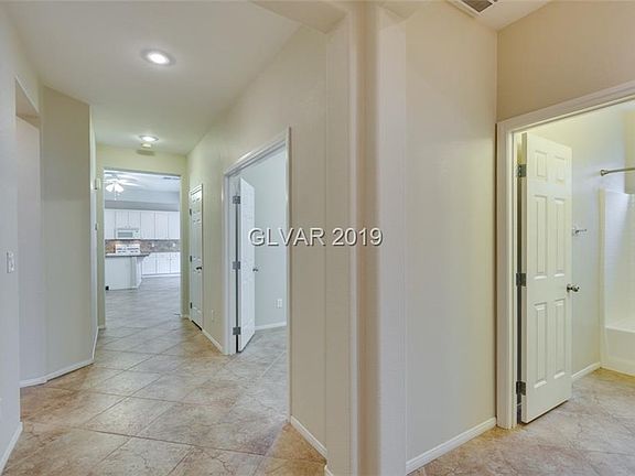 3rd image of 1017 Douglas Flat Pl