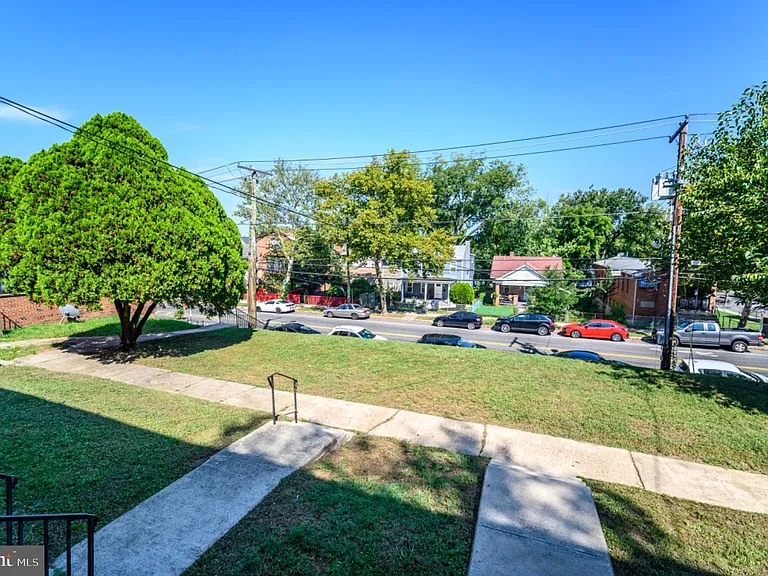 5053 Sheriff Rd NE — Photo 26