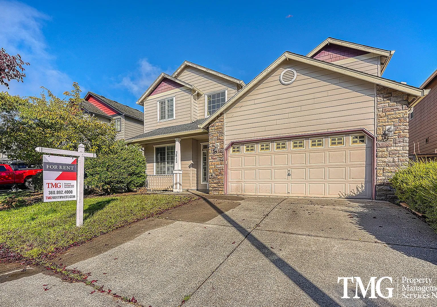 Spacious 4 BD Home with Loft & Community Amenities — Photo 1