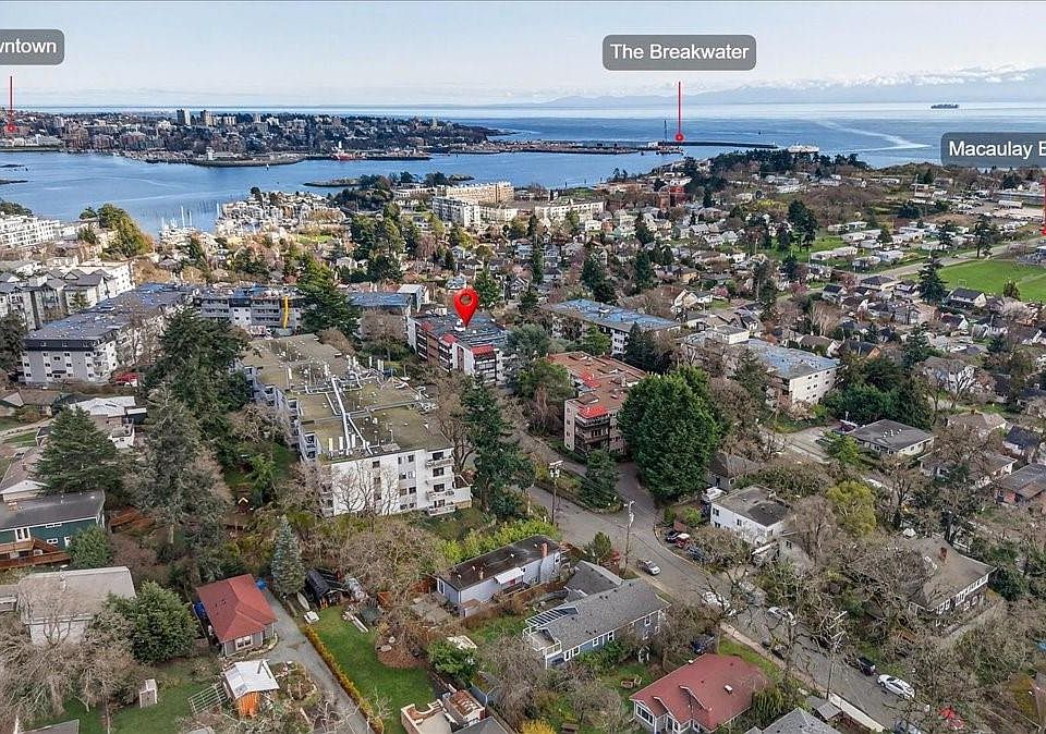 1st image of 1000 Esquimalt Rd #302