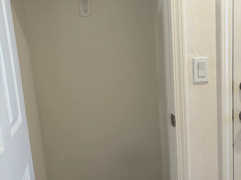 3305 S Meadowbrook St — Photo 13