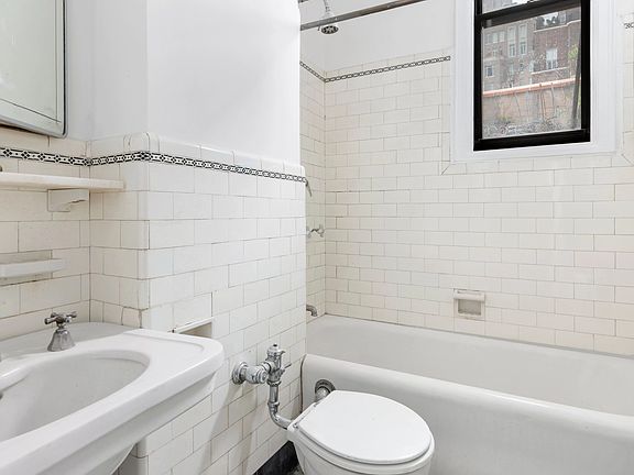5th image of 470 W End Ave #A