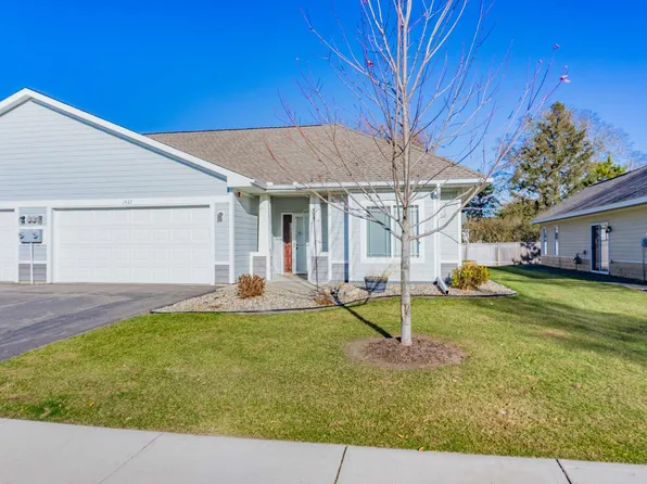 1427 Ravoux Ln, Chaska, MN 55318