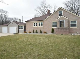 3865 Lilly Rd, Brookfield, WI 53005