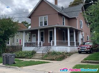 475 Laurel St APT 1, Elgin, IL 60120