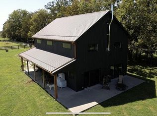 704 Lake Rd, Paris, KY 40361