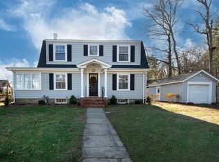 2 Lakewood Rd, Weymouth, MA 02190