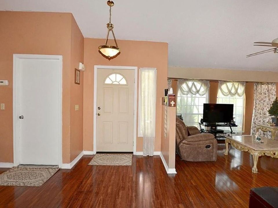2nd image of 481 Mango Avenue
