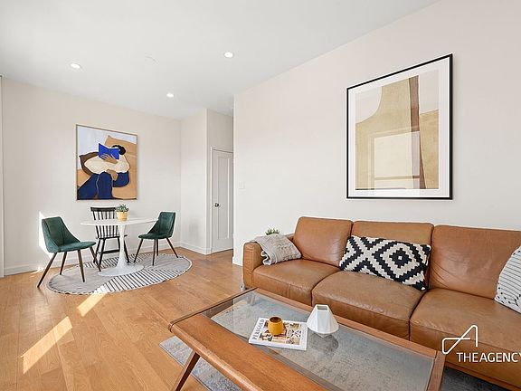 2nd image of 66 W 84th St APT 4A