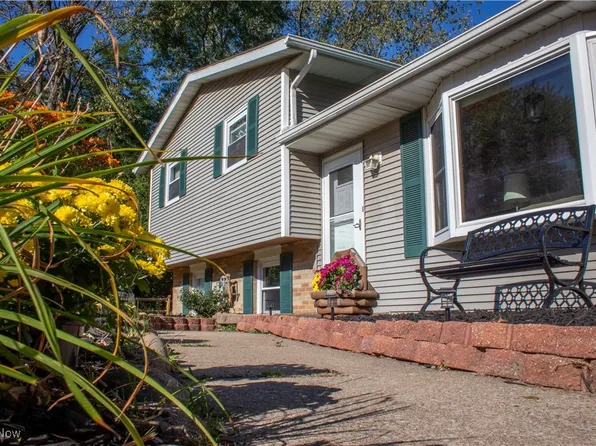 8694 Candlewood Ave NW, North Canton, OH 44720