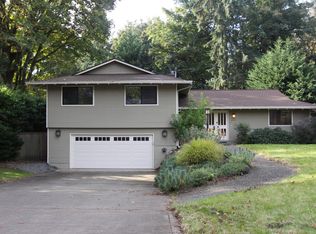 4707 88th Ave SE, Mercer Island, WA 98040