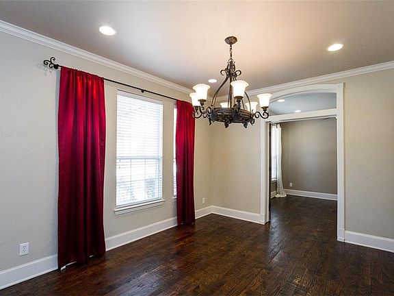 4th image of 1917 Landridge Dr