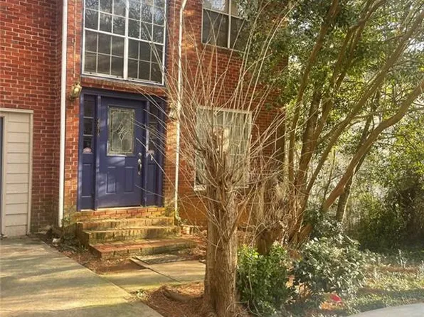 4078 Kings Cswy, Ellenwood, GA 30294