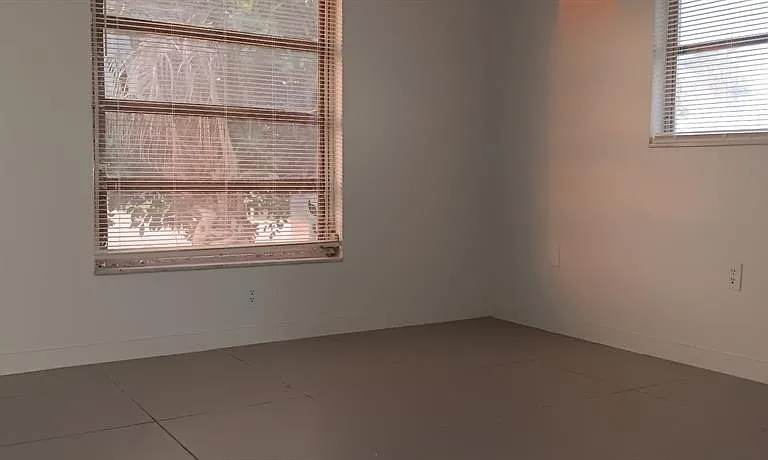 7410 Moravian Dr — Photo 21