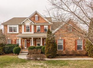 110 Ten Oaks Dr E, Hendersonville, TN 37075