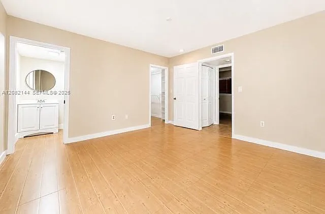 Horizons West Condo #5 — Photo 4