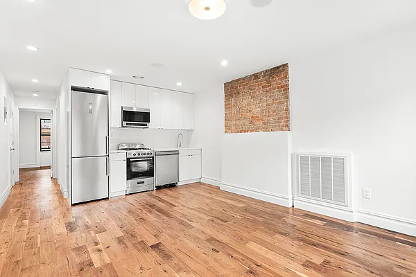 Rented by Corcoran | media 10