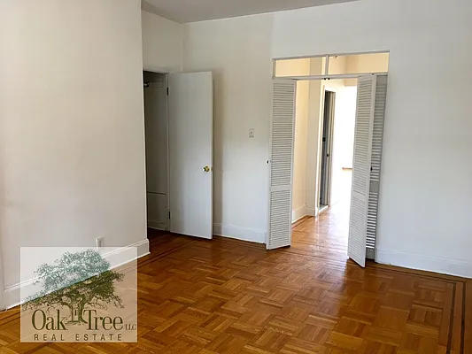 Rented by Oak Tree LLC | media 11