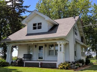 12N106 Peplow Rd, Burlington, IL 60140