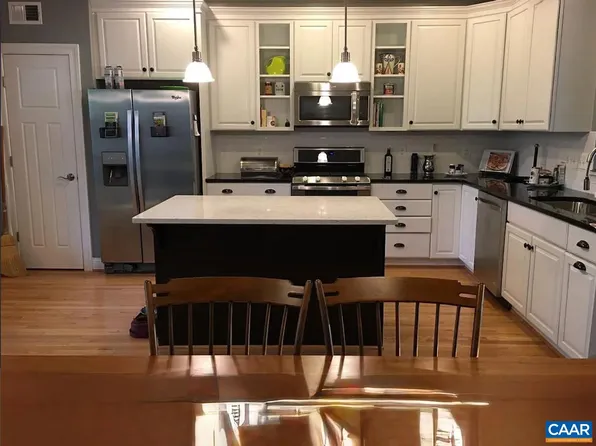 1725 Belvedere Pl, Charlottesville, VA 22903