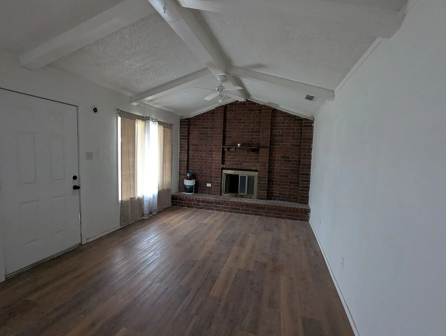 Spacious Updated 3 Bedroom Home — Photo 2