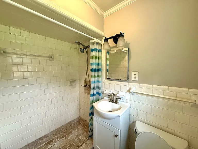 325 Homewood Ave — Photo 7