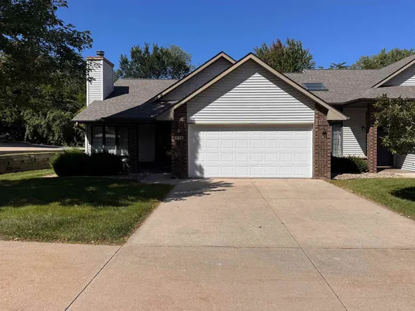 836 W Side Dr, Iowa City, IA 52246