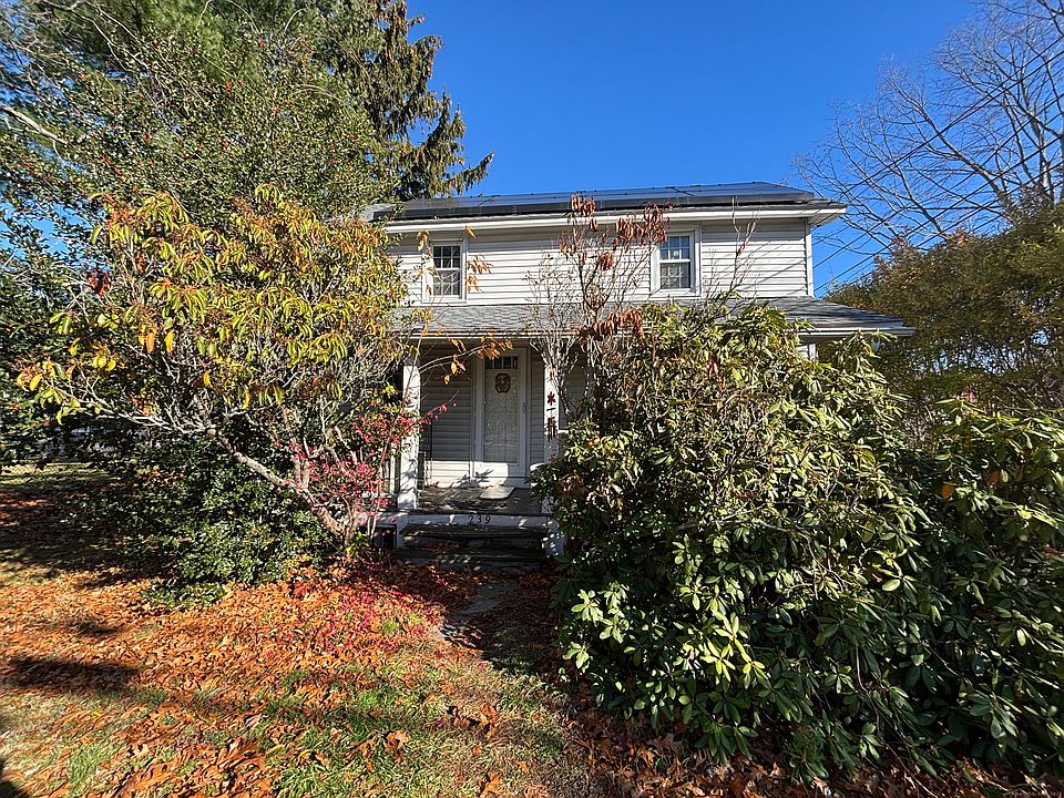 2nd image of 239 Coe Avenue