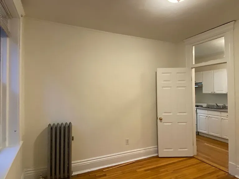 4 Camelot Ct #14 — Photo 14