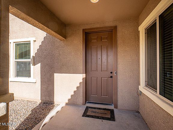 4th image of 540 N Pecan Holiday Ln
