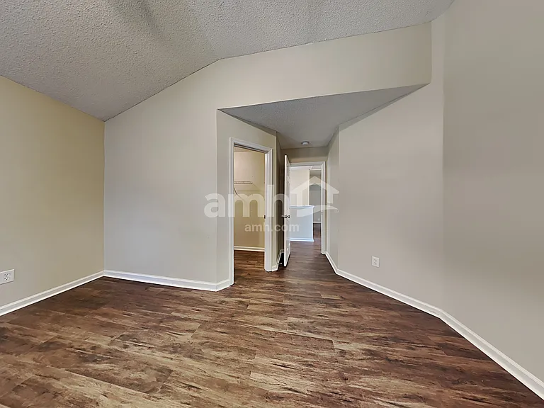 5411 Greggs Landing Dr — Photo 8