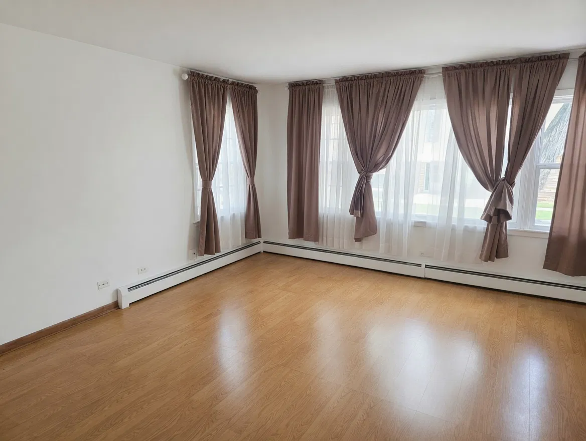 1131 Hannah Ave — Photo 2