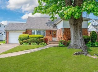 2288 Centre Ave, Bellmore, NY 11710