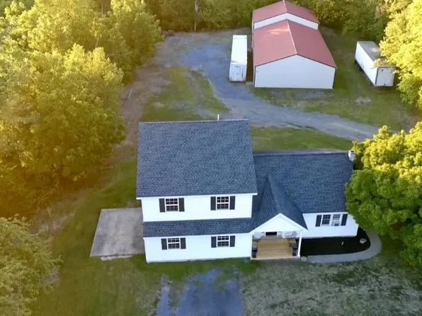 95 Fisher Ave, Jonestown, PA 17038