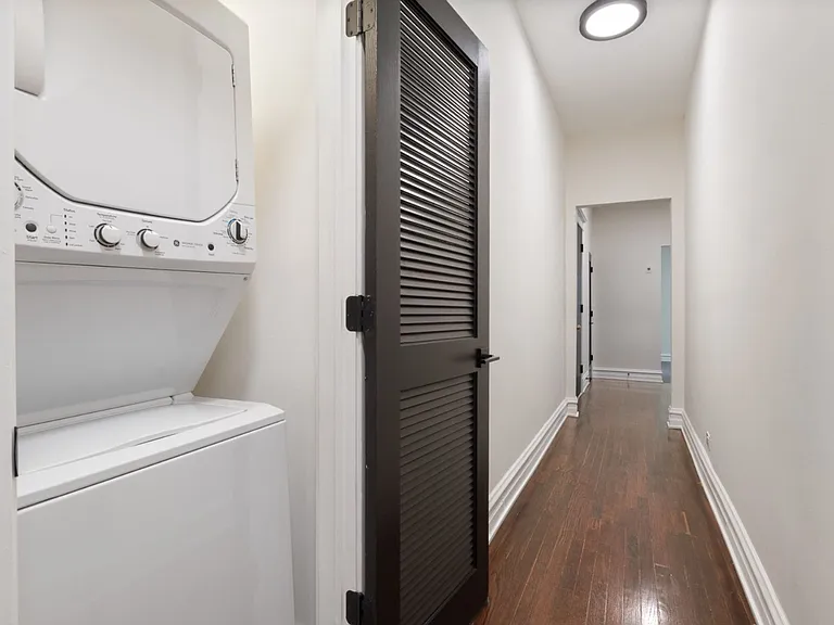 1928 N Humboldt Blvd #3 — Photo 3