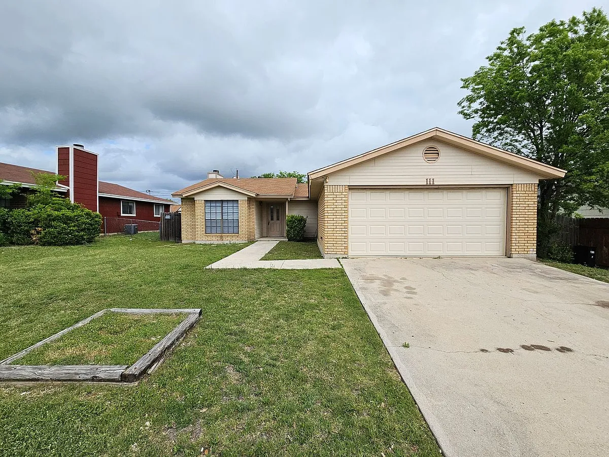 Building Photo - 111 Bridle Dr
