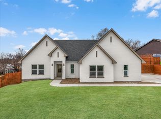 332 Hillcroft Rd, Fort Worth, TX 76108