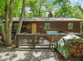 615 Iron Mountain Rd, Pigeon Forge, TN 37863