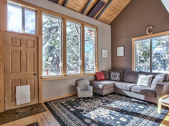 3rd image of 3115 N Lake Blvd #64