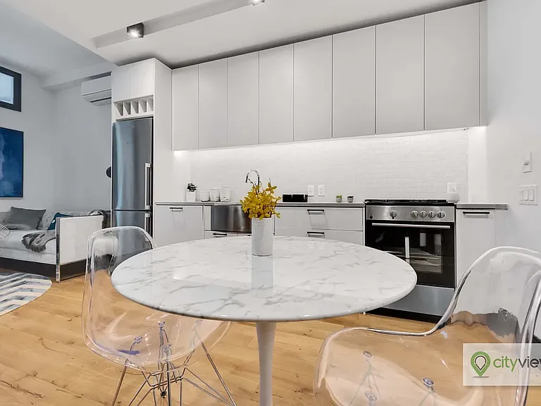 42-20 27th St #1403 — Photo 3