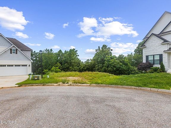 4th image of 1564 Mountain Hill Ln