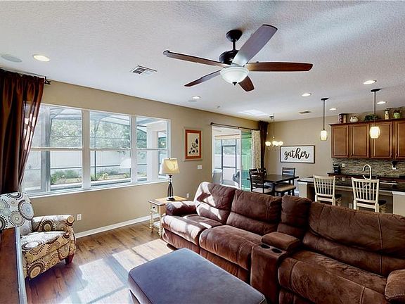 3rd image of 5963 Paxton Ct